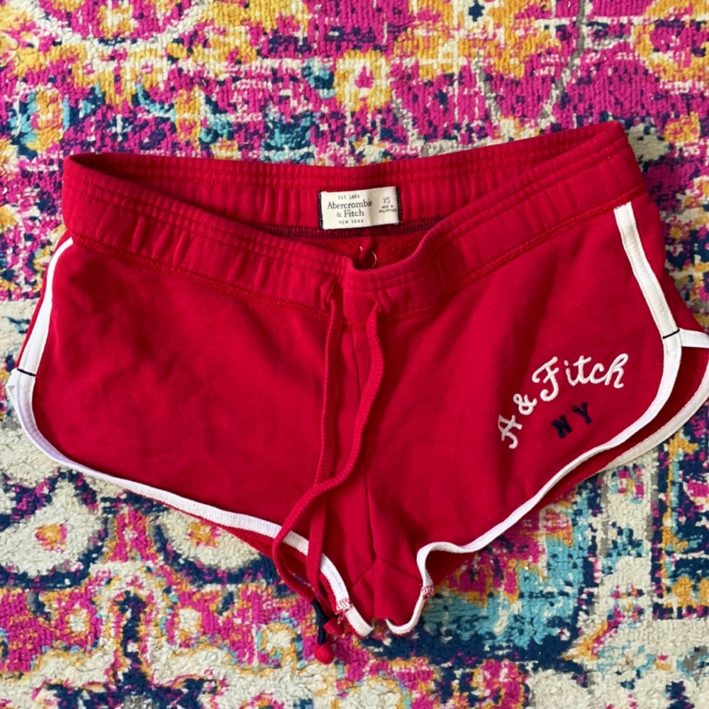 Classic Red Abercrombie&Fitch Shorts❤️❤️